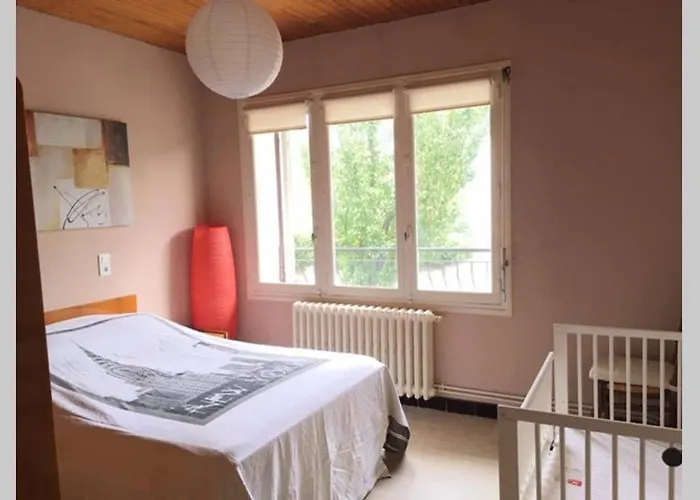 בית נופש Maison Familiale A נים